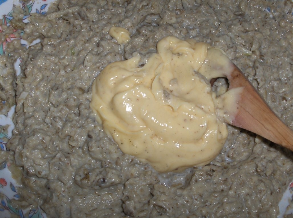 Salata de vinete cu ceapa si maioneza de usturoi