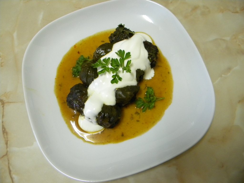 Sarmalute din carne de manzat in foi de Stevie