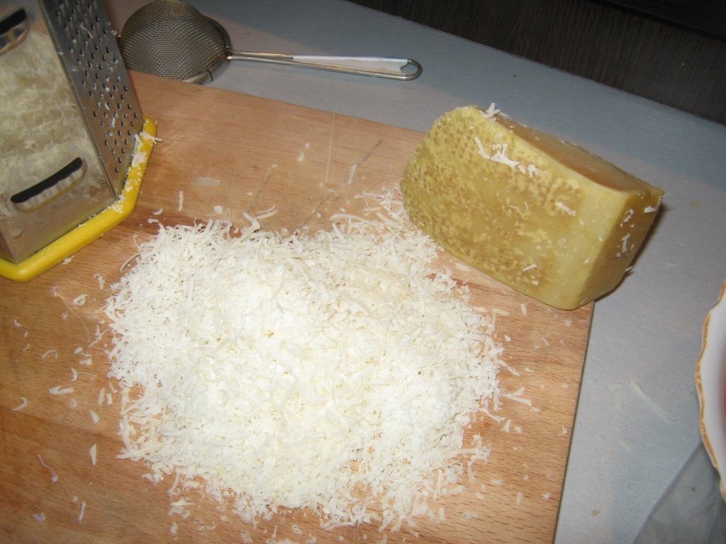 paste cu afumatura si sos roz