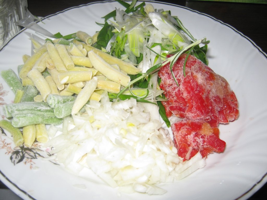 Paste din orez cu pui si sos de soia