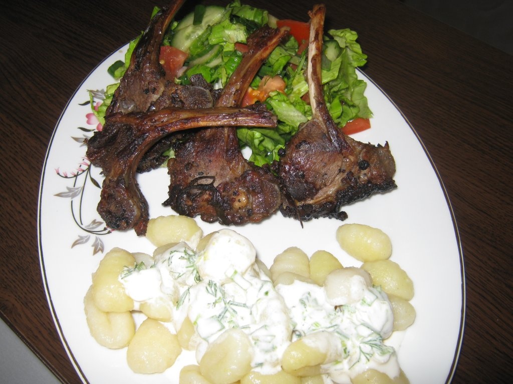 cotlete de miel cu gnocchi