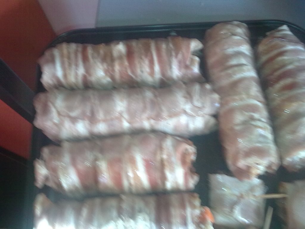 rulada de pui invelita in bacon