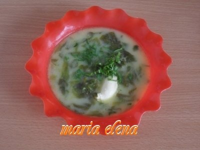 Ciorba  de salata cu leustean, absolut senzationala!