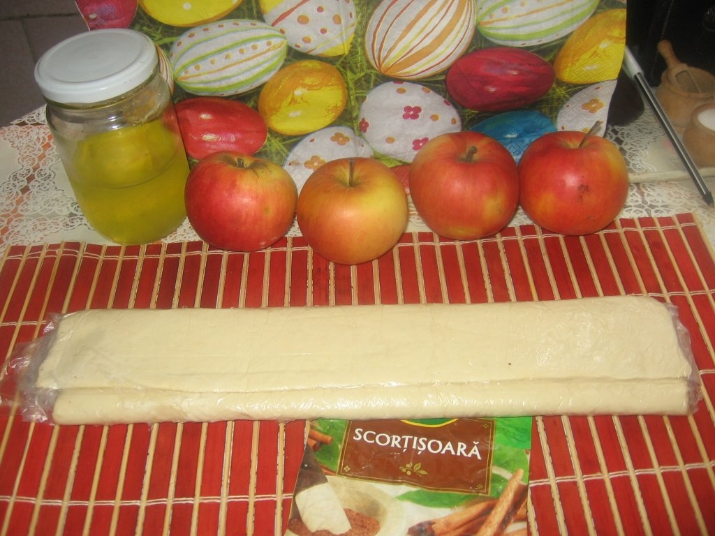 Prajitura cu mere si bezea