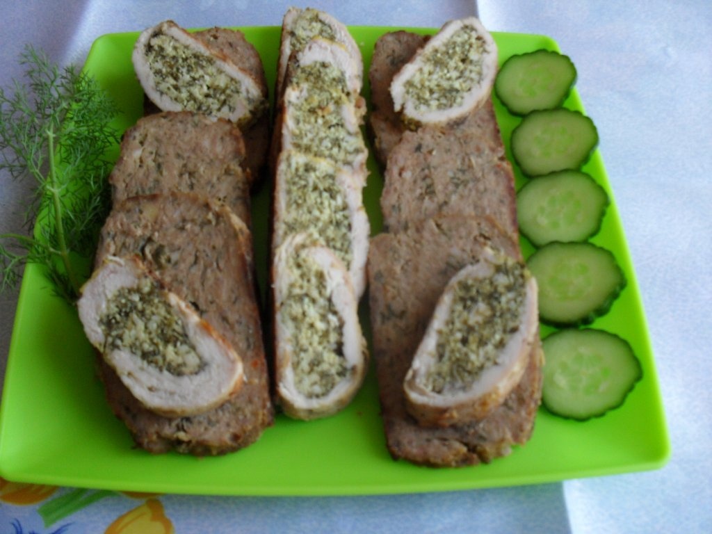 Rulada din carne de porc cu arome de primavara