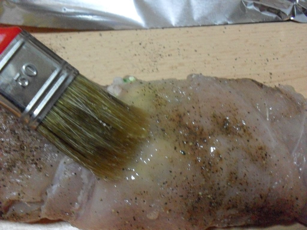 Rulada din piept de pui cu branza telemea