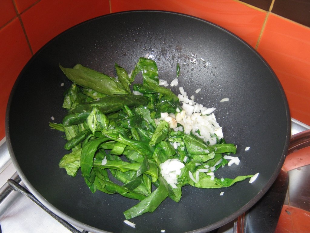 Pulpa de pui umpluta cu spanac