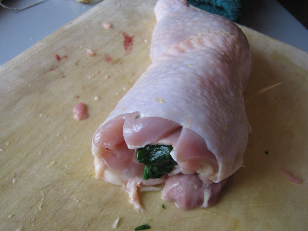 Pulpa de pui umpluta cu spanac