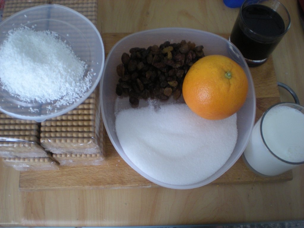 Salam de biscuiţi reţetă cu stafide