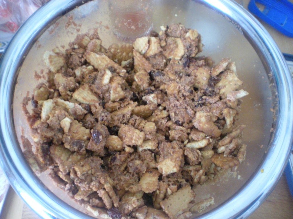 Salam de biscuiţi reţetă cu stafide