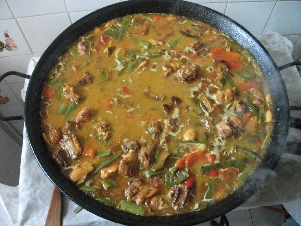 Paella  ( Paella valenciana)