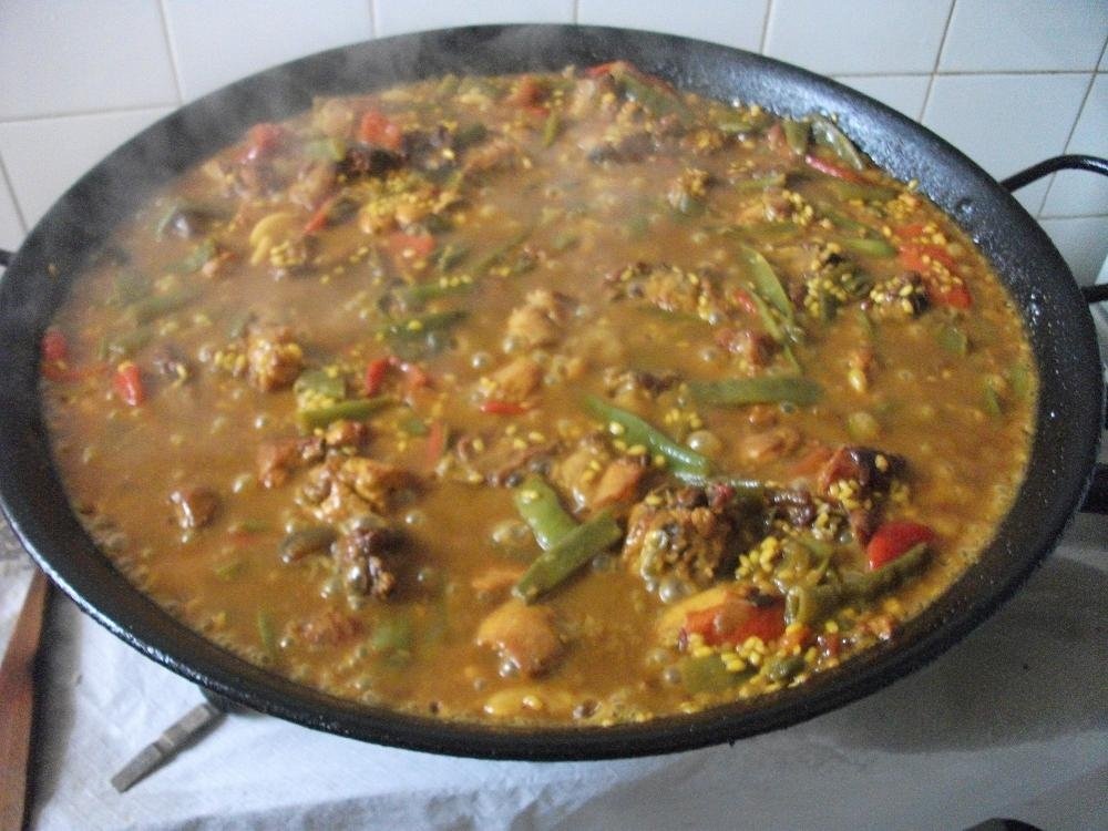 Paella  ( Paella valenciana)