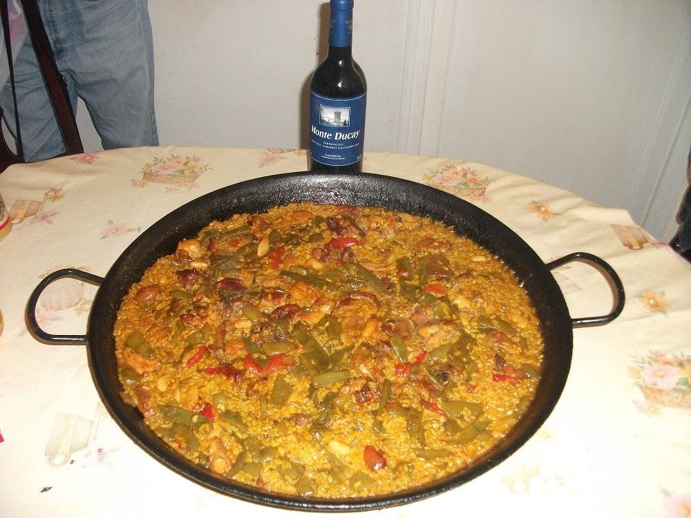 Paella  ( Paella valenciana)