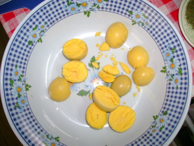 Oua umplute cu branza