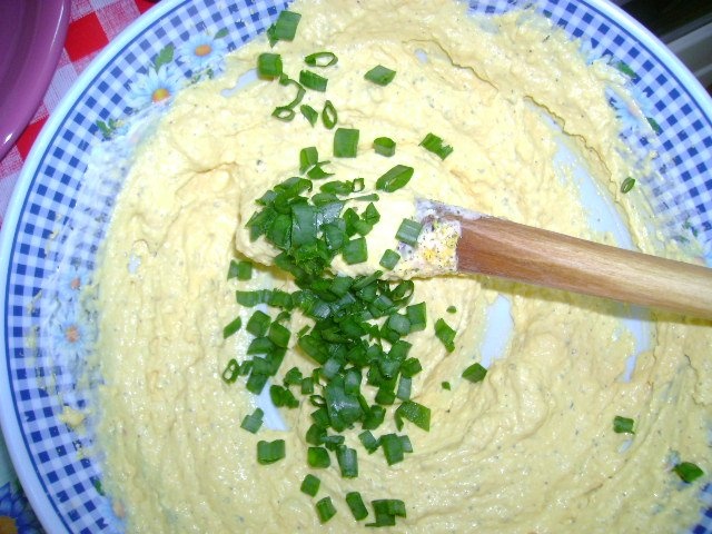 Oua umplute cu branza