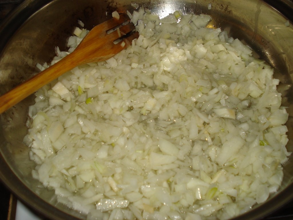 Iahnie de fasole cu carnati