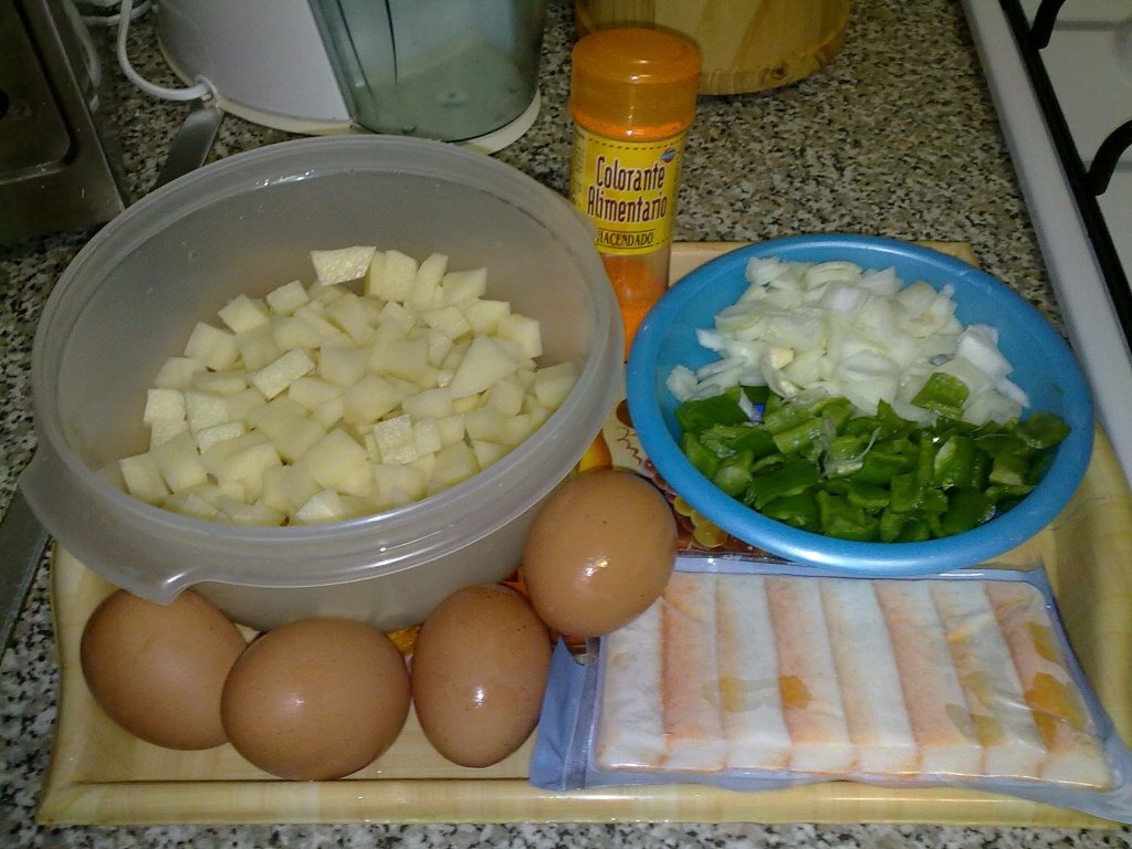 Omleta spaniola modificata.