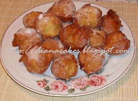 Bomboloni amorezate-gogosi din aluat oparit