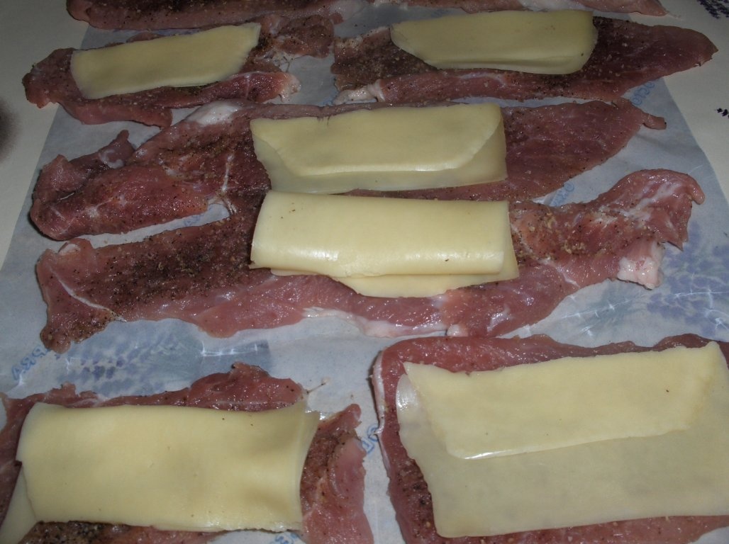 Snitele umplute cu cascaval