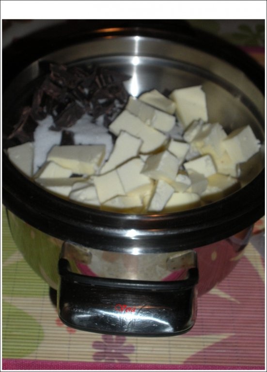 Muffins cu mijloc moale si  ciocolatos