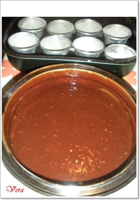 Muffins cu mijloc moale si  ciocolatos