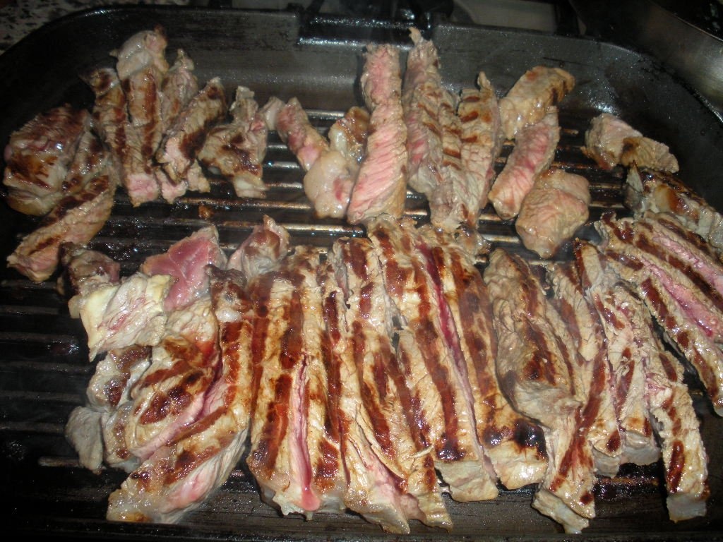 Tagliata de carne la gratar
