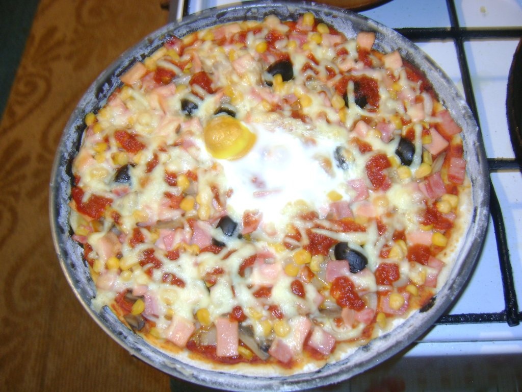 Pizza cu porumb