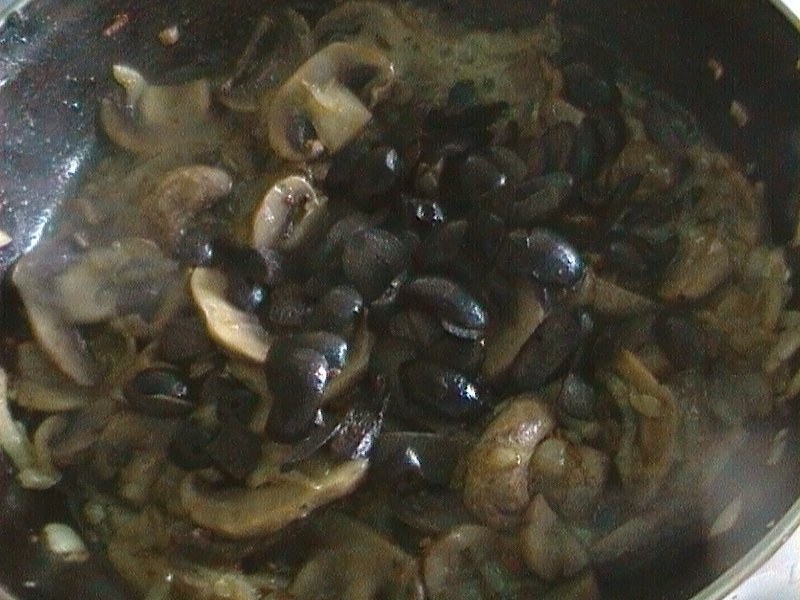 Ciuperci cu masline