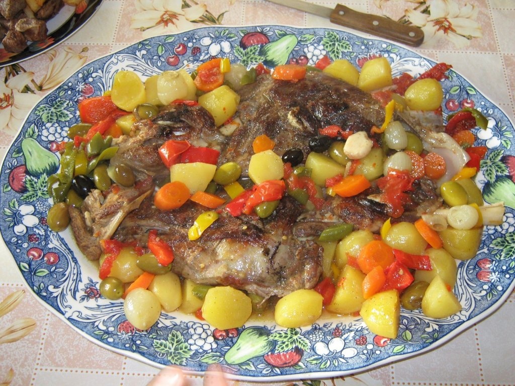 Friptura de miel la cuptor cu legume si masline verzi