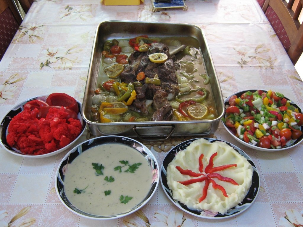 Friptura de miel la cuptor cu legume si masline verzi