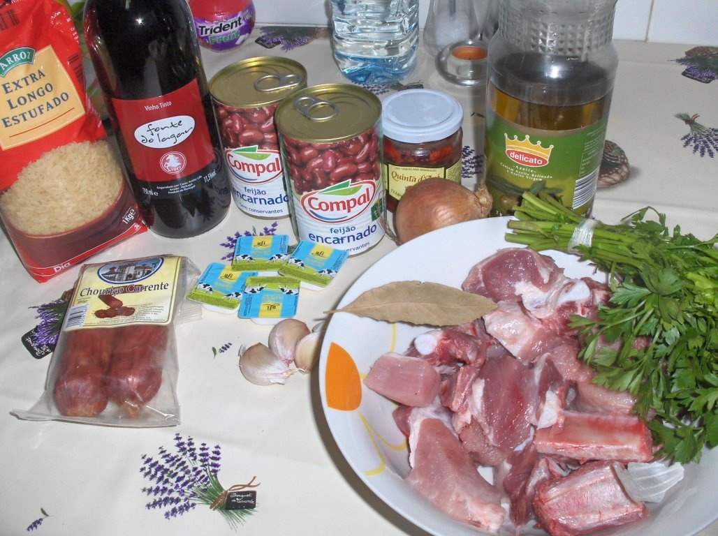 Fasole cu costita si orez alb(Feijoada de Entercosto)