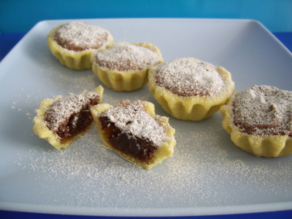 Cosulete cu dulceata si nuci