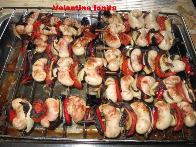 Frigarui de fudulii de curcan la grill (gratar)