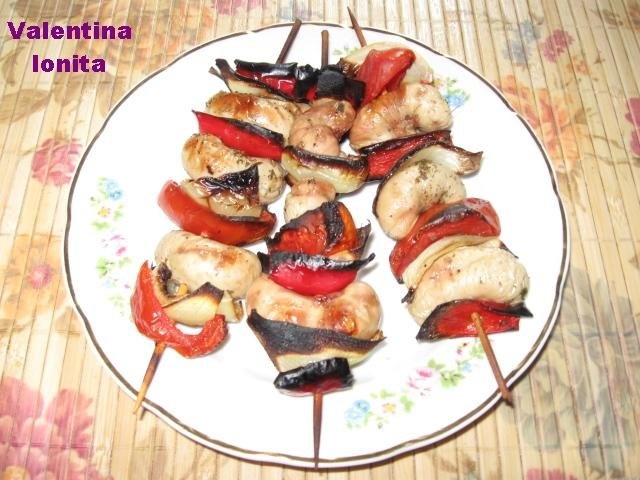 Frigarui de fudulii de curcan la grill (gratar)