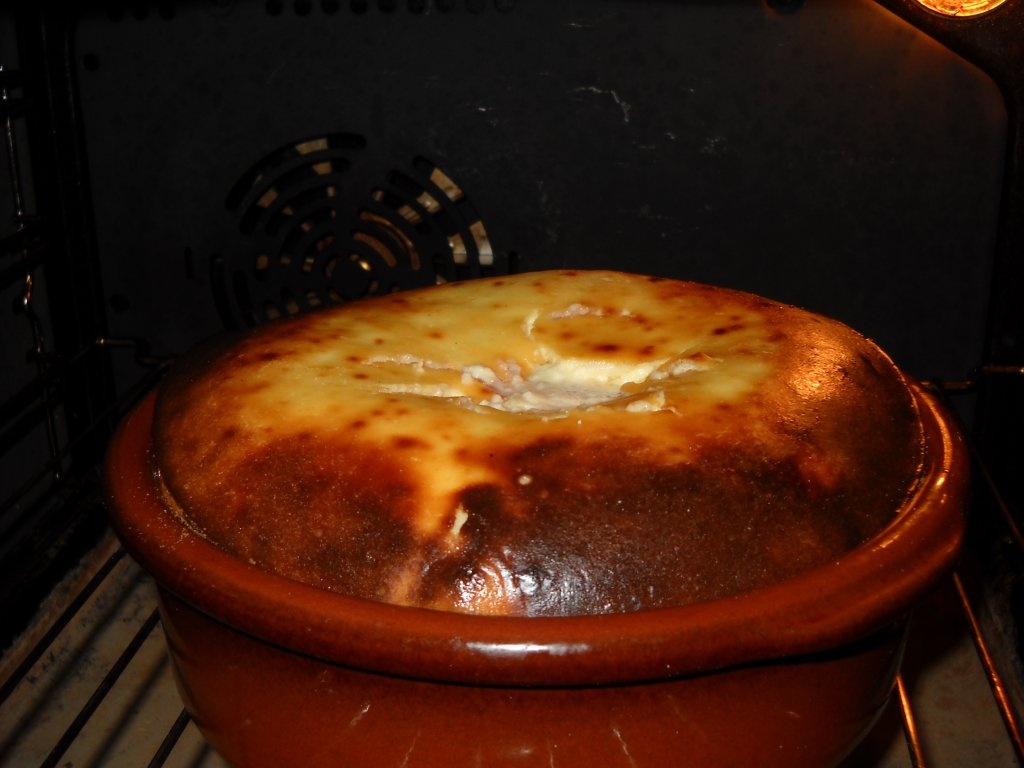 Prajitura cu branza si capsuni