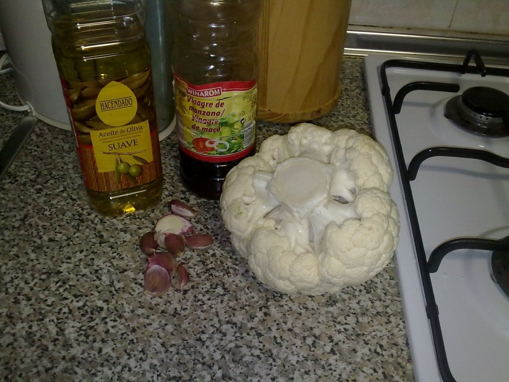 Garnitura din conopida pentru fripturi.