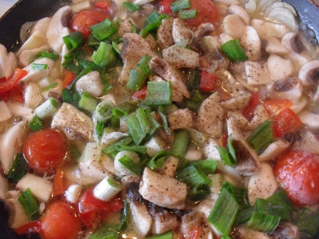 Ceafa de porc cu garnitura de ciuperci si cartofi