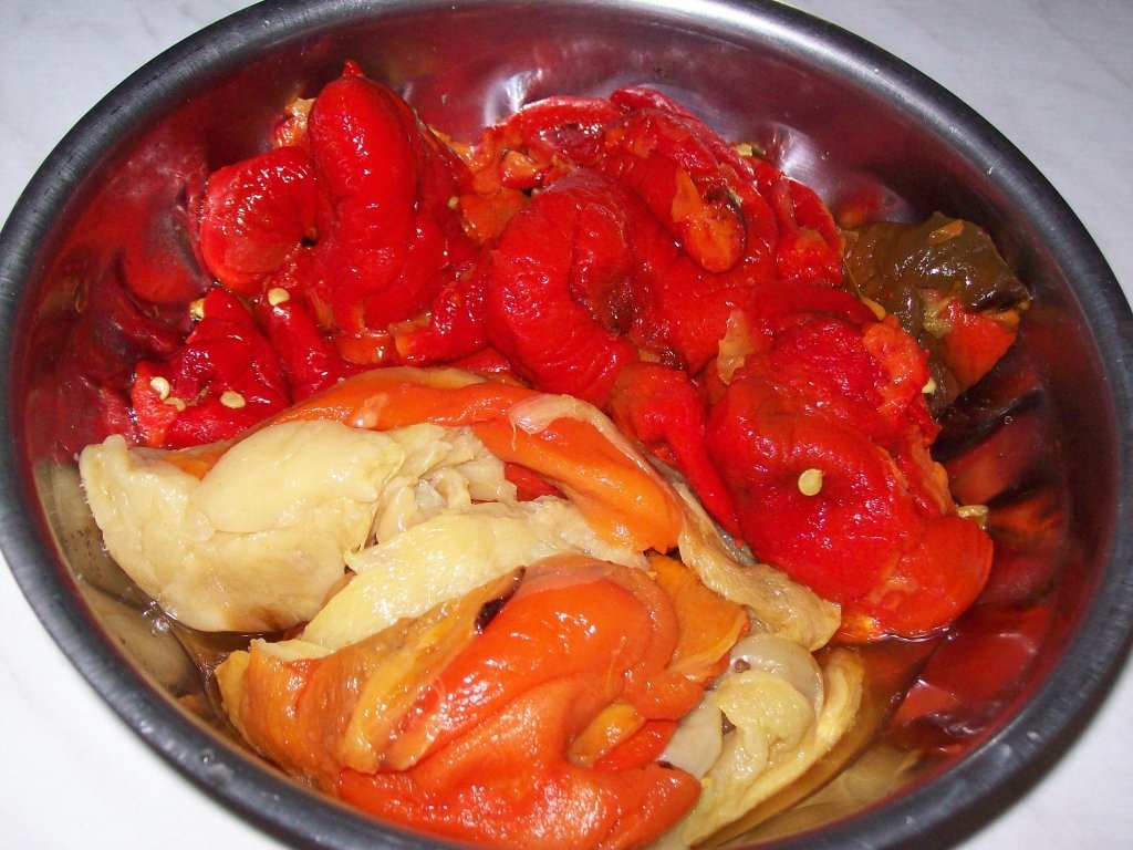 Pui cu ardei copti si smantana