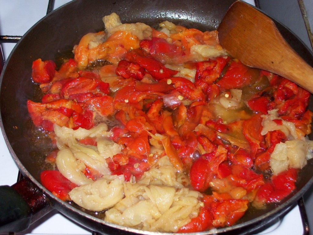 Pui cu ardei copti si smantana