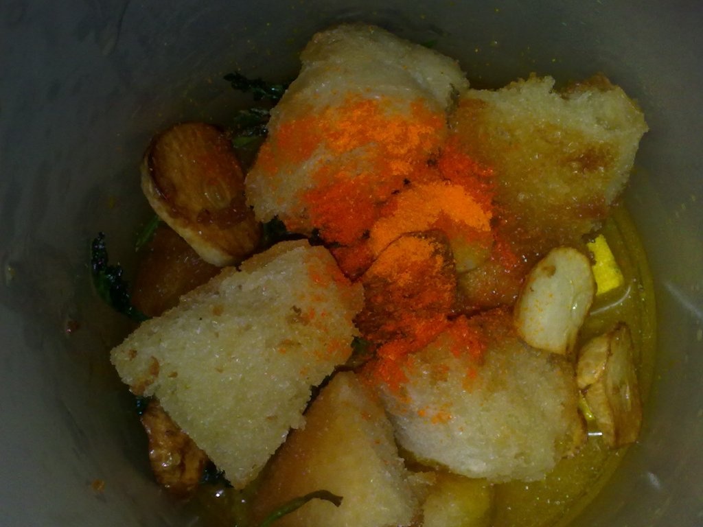 Scoici de riu  in sos.