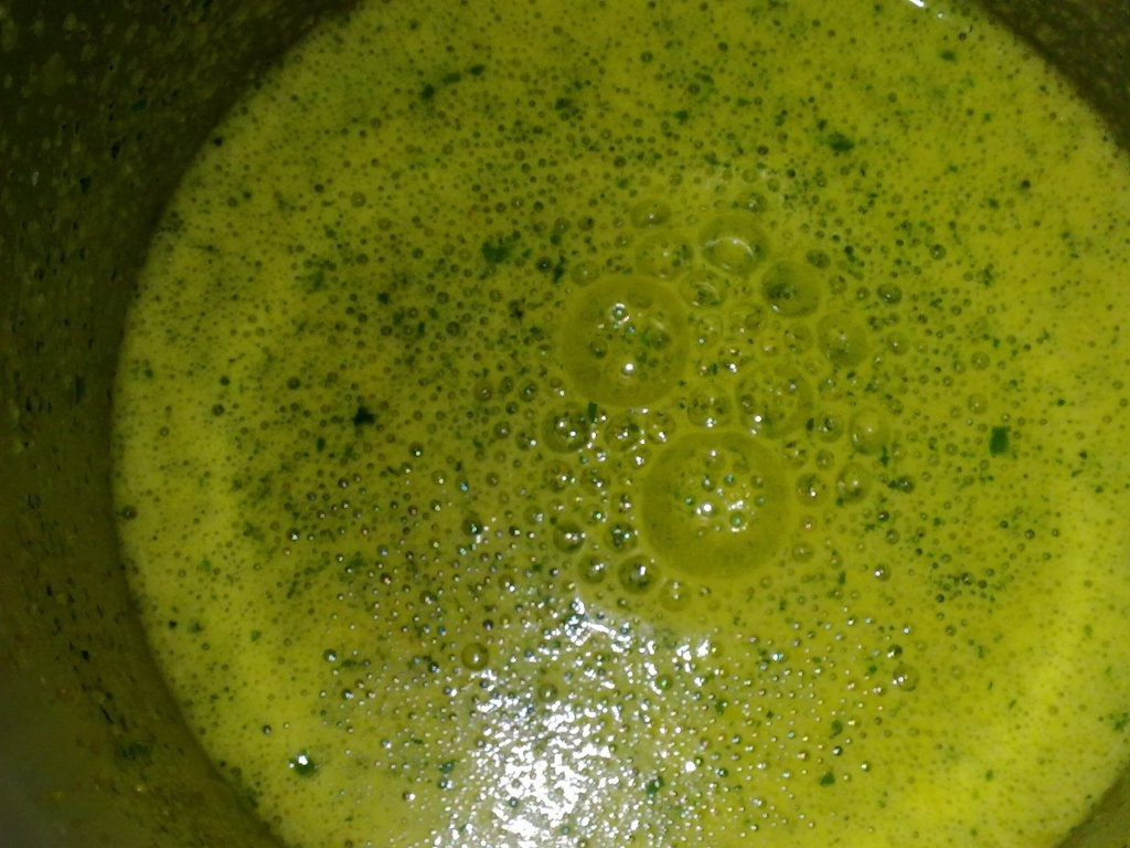 Scoici de riu  in sos.