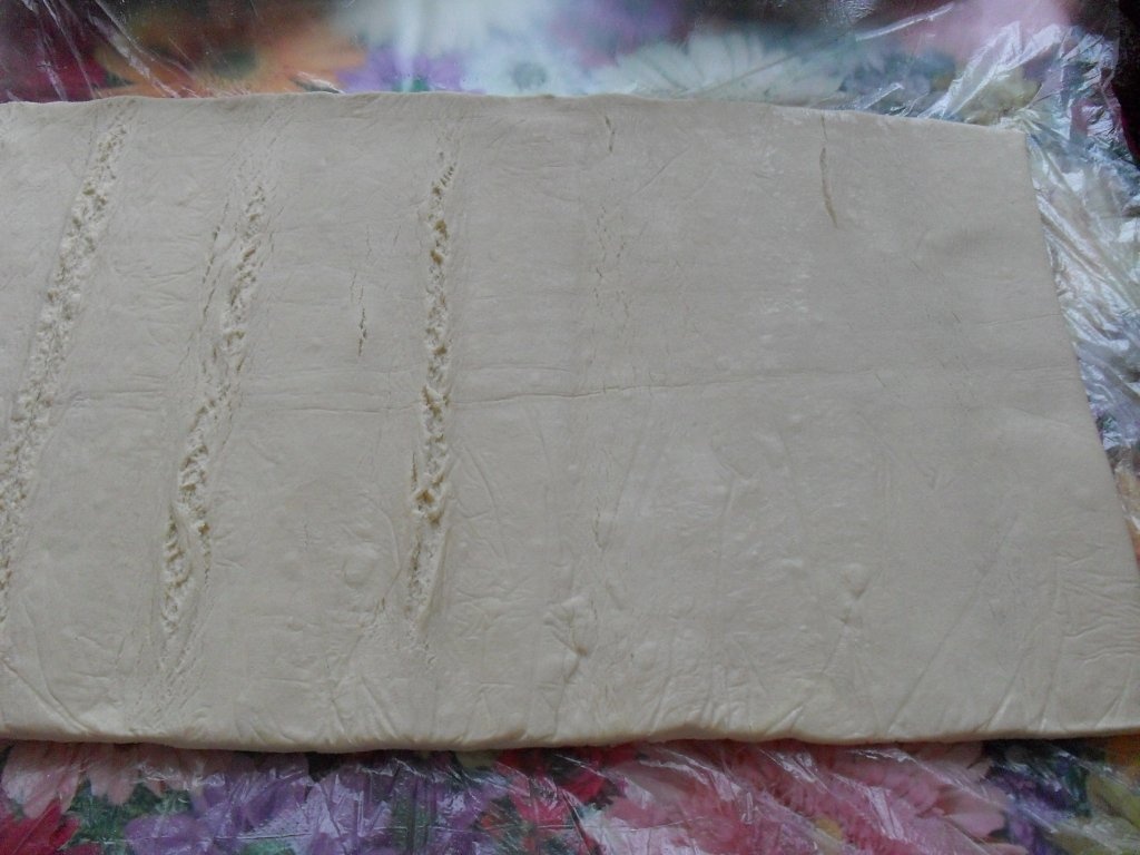 Triunghiuri cu branza sau cu sunca