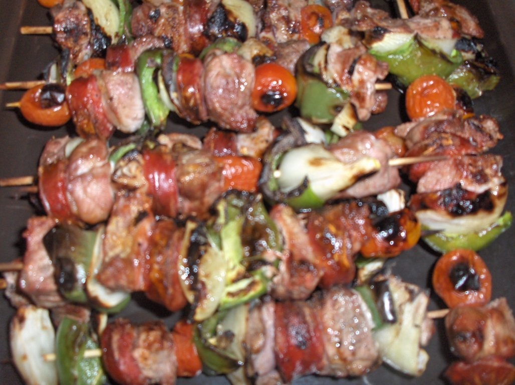 Frigarui mixte cu sos picant