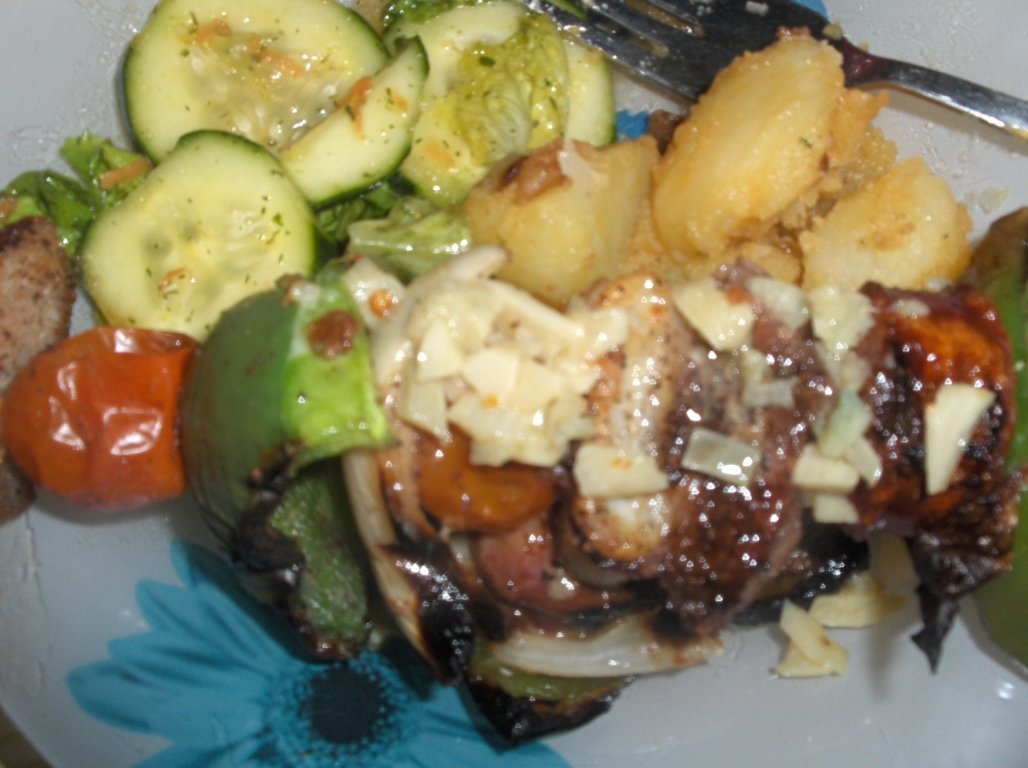 Frigarui mixte cu sos picant