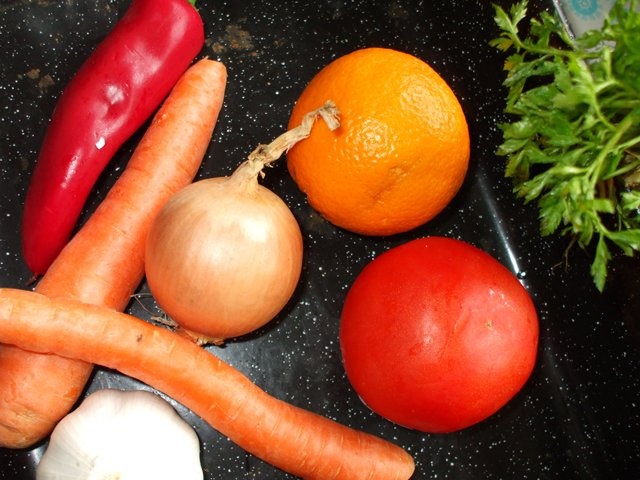 Somn la tava cu portocale