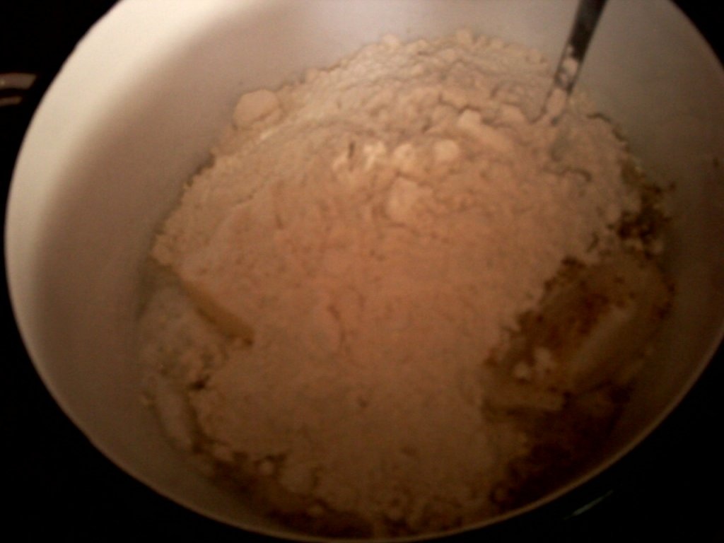 Cornulete rulate umplute cu crema de lamaie