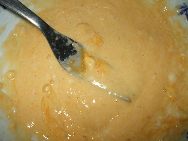 Supa de rosii cu verdeturi si zdrente de ou