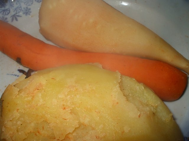 Salata de legume fara carne (tip boeuf)