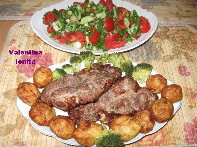 Ceafa de porc marinata la grill (gratar)