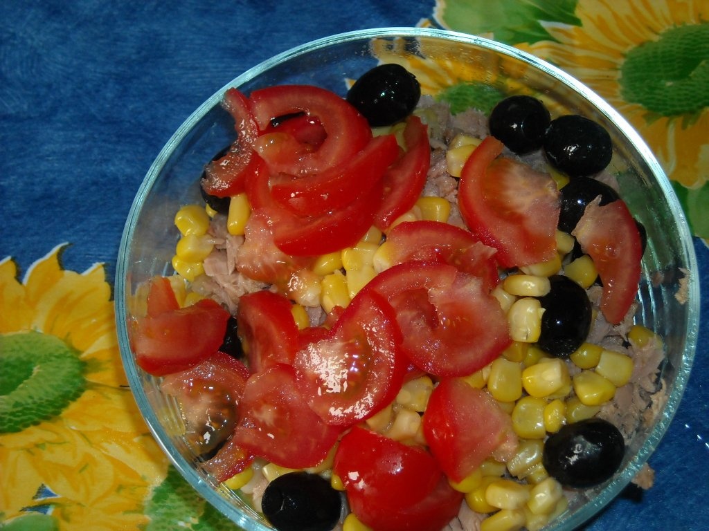 Salata de ton cu fasole